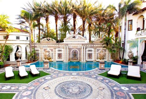 maison versace miami|gianni's at Versace mansion.